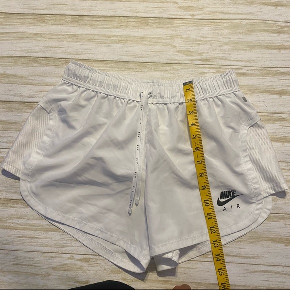 Nike Air Shorts L - Picture 2 of 6
